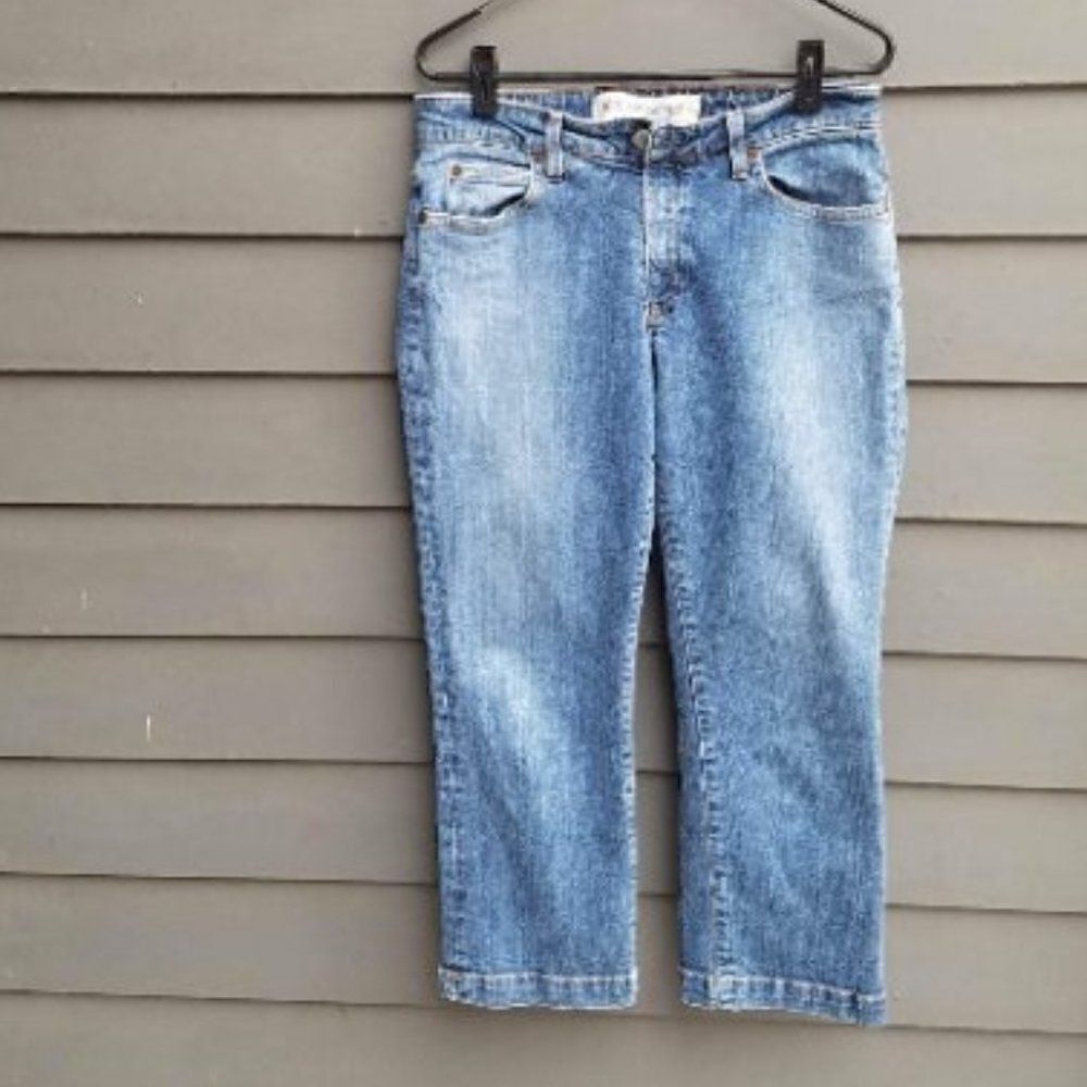 Gap Boot Cut Capris Size 8R - Picture 2 of 6